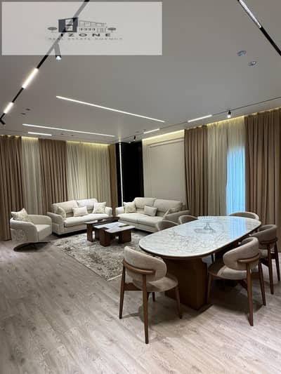 أفضل سعر دوبلكس مفروش بالكامل أول سكن للإيجار في هايد بارك Hyde Park القاهرة الجديدة New Cairo بمساحة 264 متر و4 غرف نوم و4 حمامات