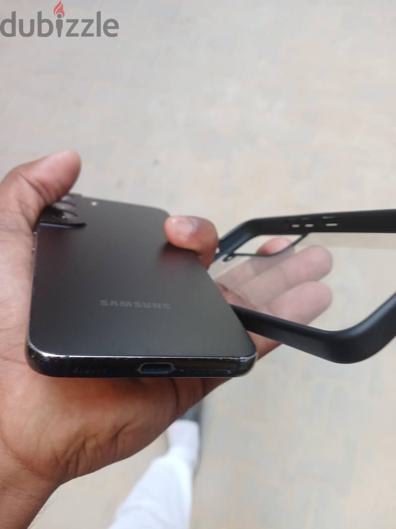 Samsung S22 3