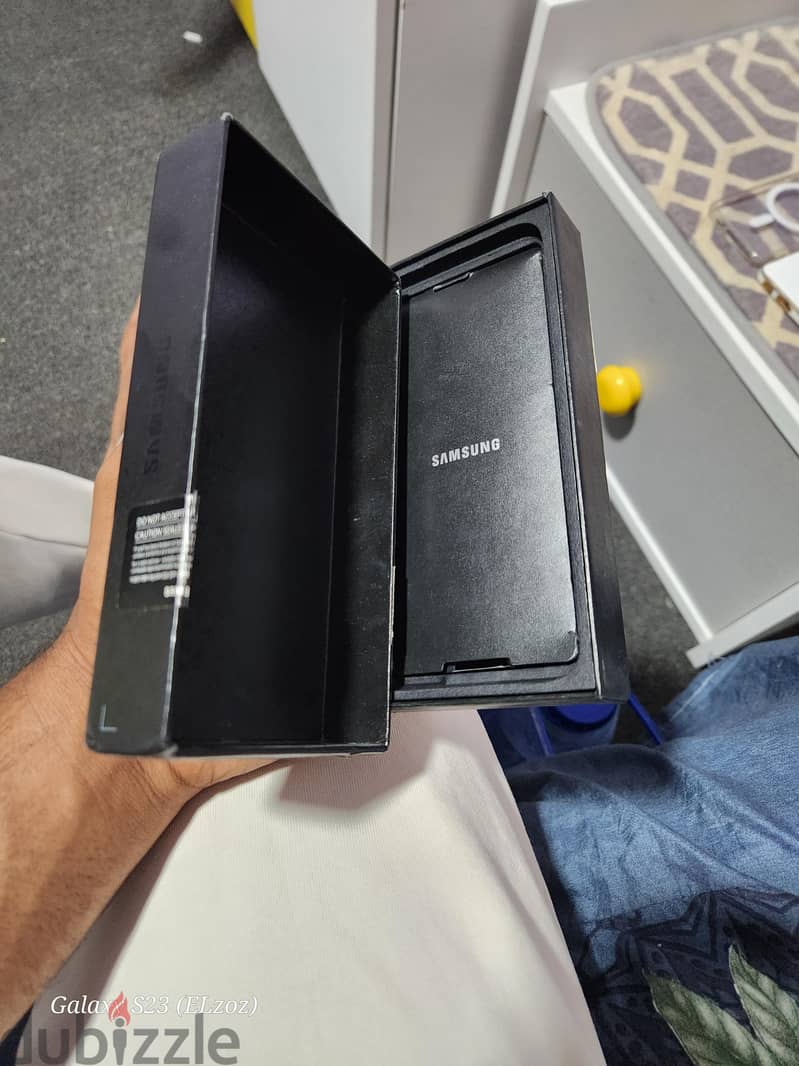 Samsung S22 8