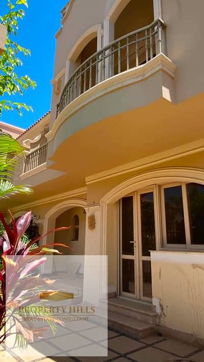 In front of the entrance to Shorouk 2, receive your twin house immediately in a fully inhabited compound by La Vista.
