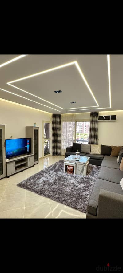 للايجار شقه 140 متر مفروش في كمبوند دار مصر الحي 16 الشيخ زايد
