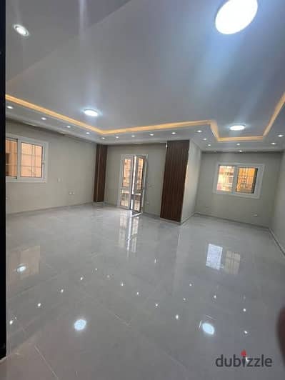 Apartment for sale at a bargain price in Al-Andalus 2, front-facing, northern front, area 185m, second floor, super lux finishing, immediate delivery with electricity meter. Apartment for sale at a bargain price in Al-Andalus 2, front-facing, northern front, area 185m, second floor, super lux finishing, immediate delivery with electricity meter.