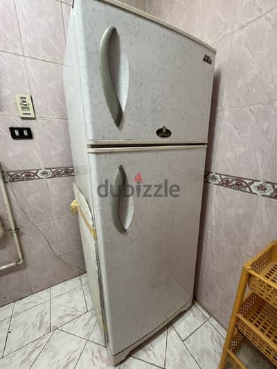 ثلاجة كريازي ١٤ قدم