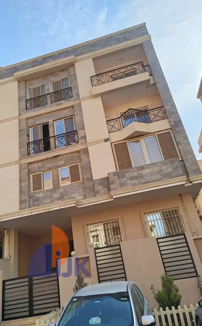 A distinctive apartment for sale, ready for immediate occupancy, finished to an ultra-super-lux standard, in the heart of Gardenia Heights, Fifth Sett