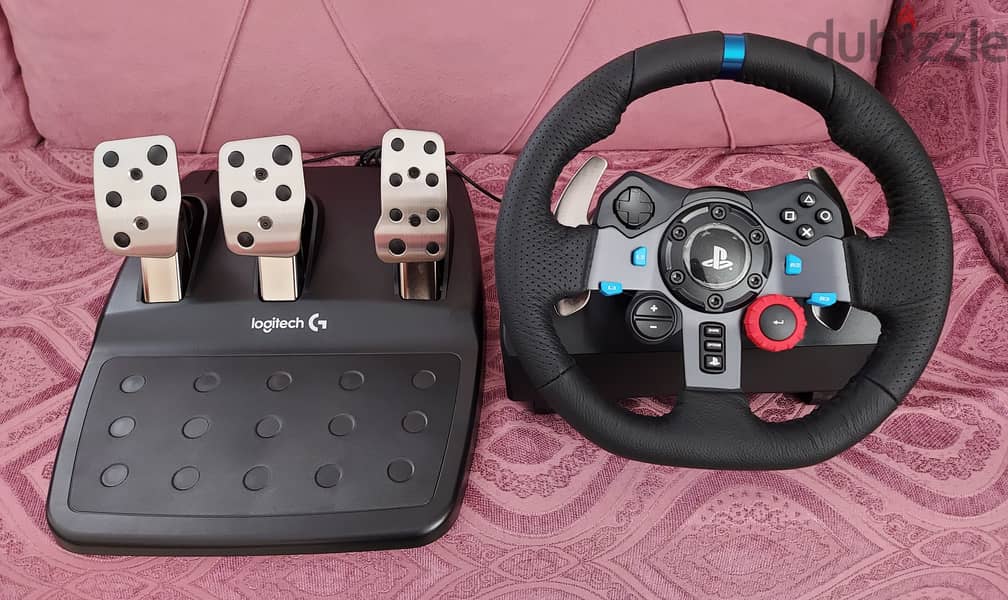 Logitech G29 Driving Force Racing Wheel 1