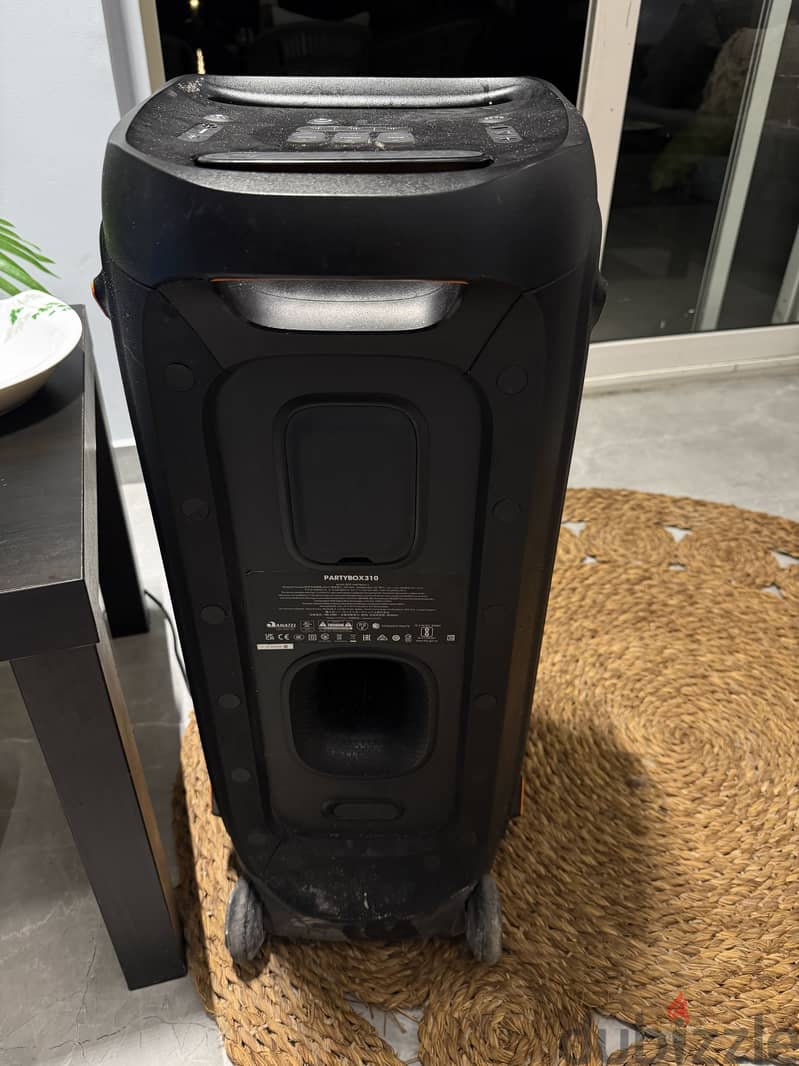 Jbl 310 party box 2