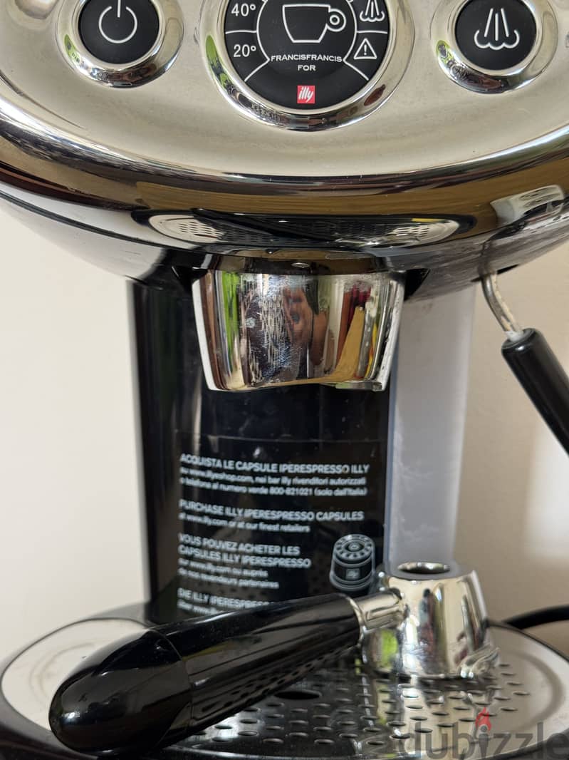 Illy espresso machine in good condition 2