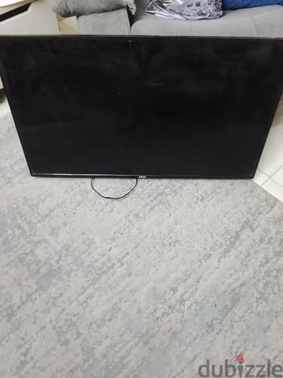 Akai T. V الشاشة تريد تبديل