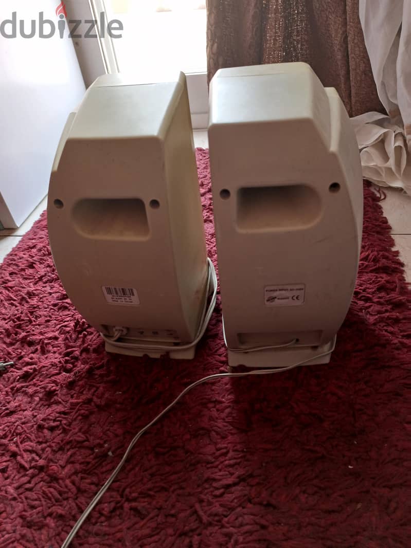 desktop speakers للبيع 2