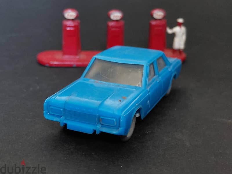 Premium & baseline Hot wheels 17