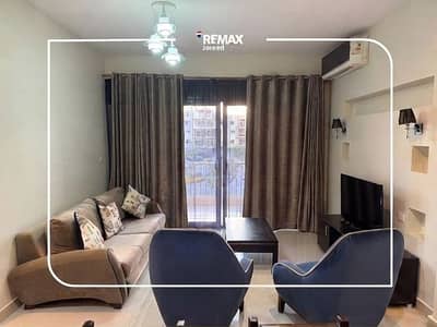 Luxury Fully Furnished Apartment for Rent in The Address Sheikh Zayed panoramic view of garden