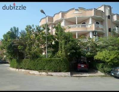 Luxury 190m apartment for sale in South Academy (Z)! 2nd floor, corner villa, open garden view, 2nd row from North Teseen. Final price: 7M EGP.