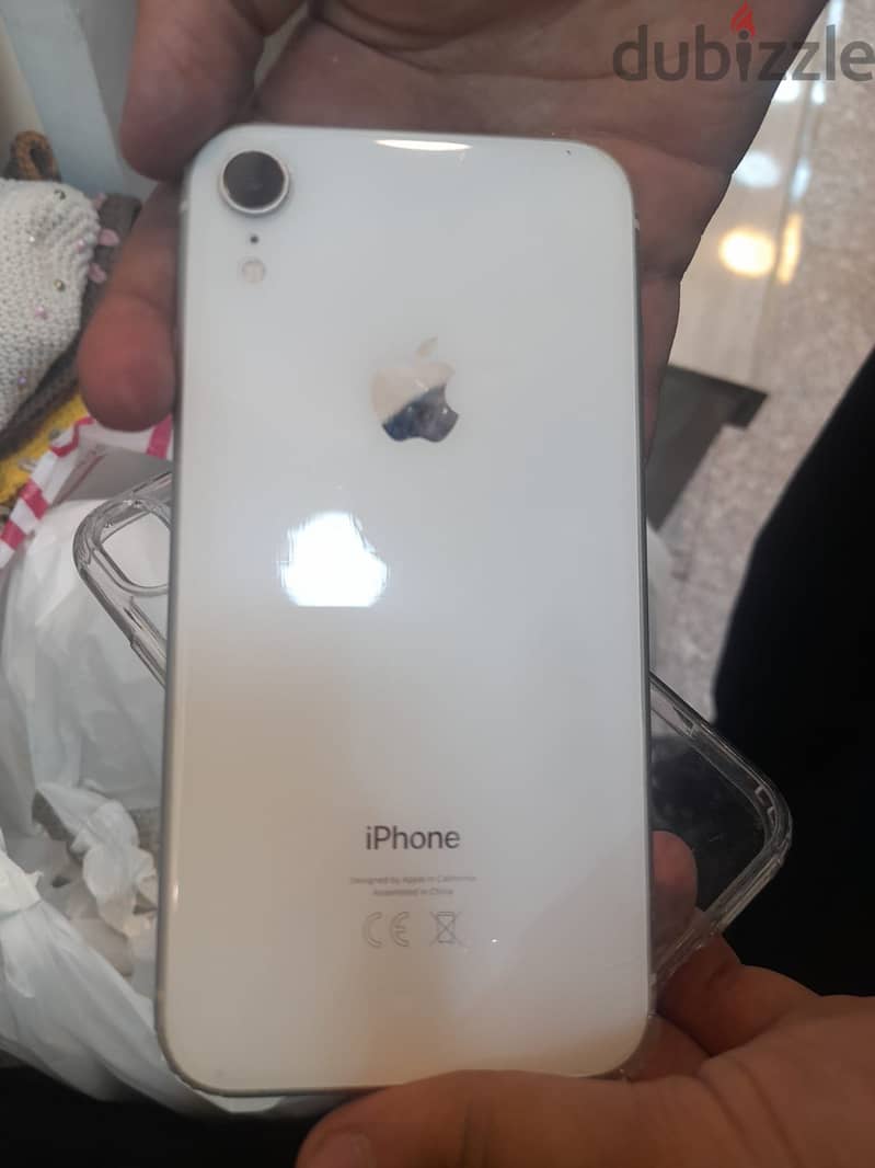Apple - iPhone XR 1