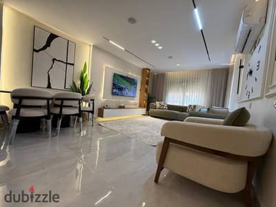  شقة فندقية أول سكن للإيجار في مدينتي B6 | 124م | فرش وتشطيب فاخر | 3 غرف | مستوى VIP 