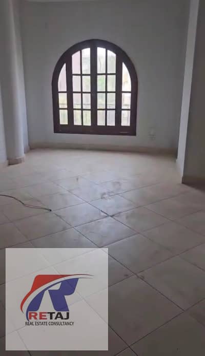170 sqm Apartment with Master Bedroom for Rent in Yasmin 4 Villas, First Settlement                                                                  .