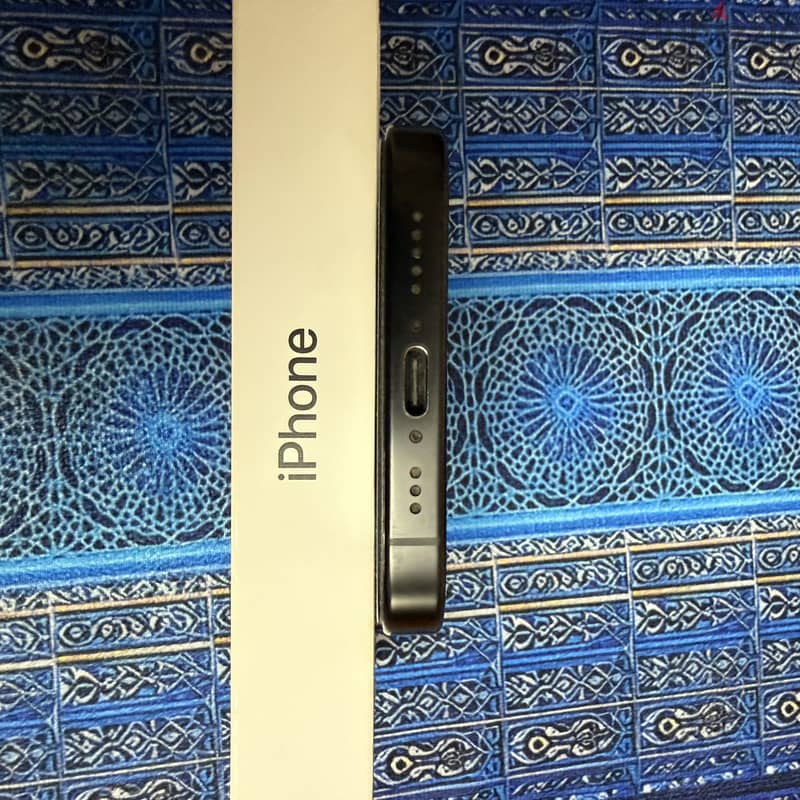 Apple - iPhone 16 Pro 4
