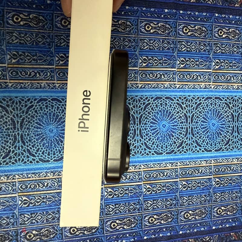 Apple - iPhone 16 Pro 5