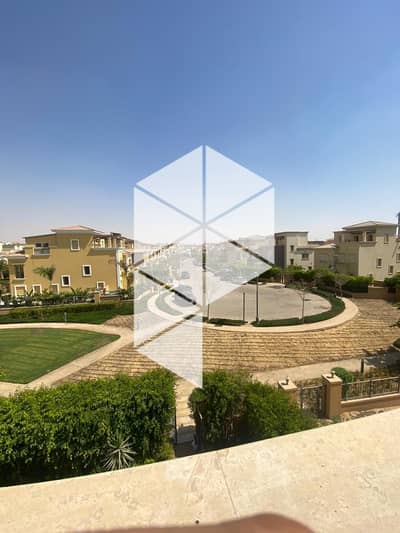 Luxury 350sqm Twin House  With Garden For Rent