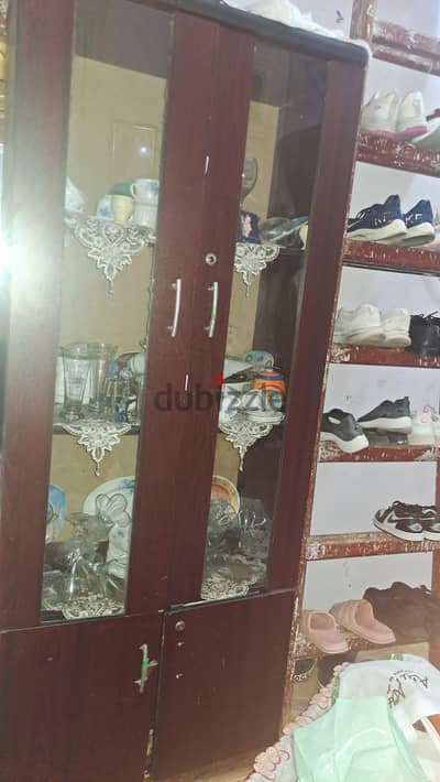 مكتبة ملفات وكتب محامي  بحاله جيده