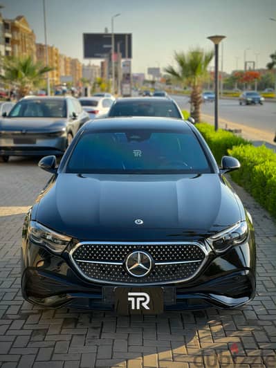 Mercedes-Benz E200 2025
