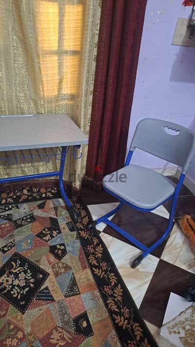 مكتب أطفال معدني براند بحاله جيده جدا