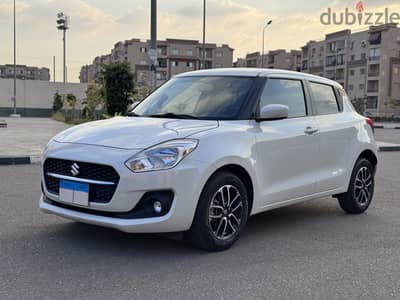 Suzuki Swift 2023 Fabrica Top line