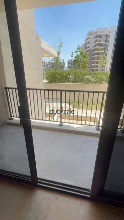 ستديو للبيع ب ابراج Zed الشيخ زايد بالقرب من هايبر وان و محور 26 يوليو خالص الاقساط لهواه الاستثمار