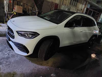Mercedes-Benz GLA 200 2023