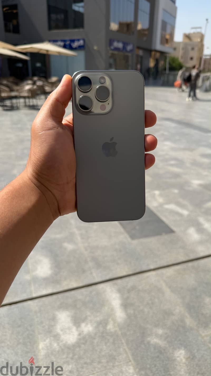 Apple - iPhone 15 Pro Max 4