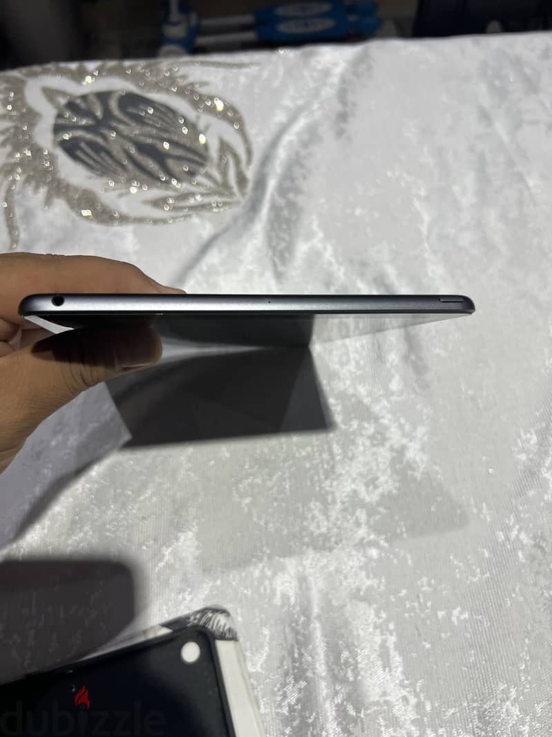 Ipad 9th wifi only 6