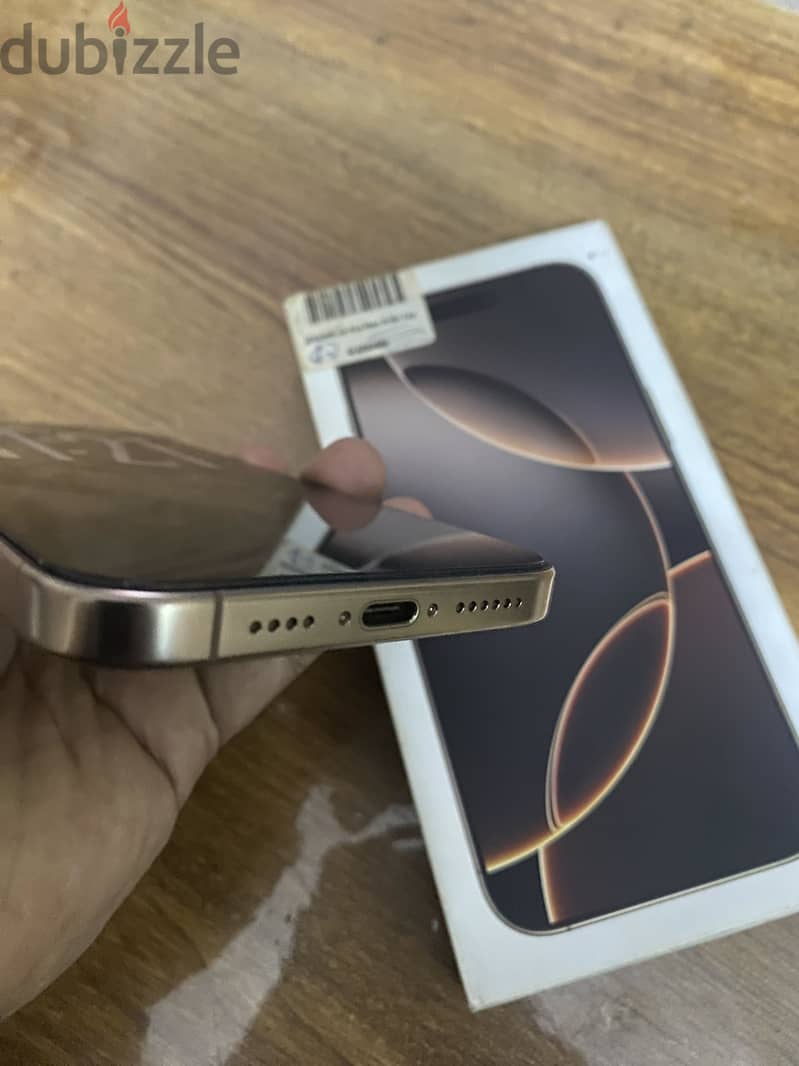 Apple - iPhone 16 Pro Max 3