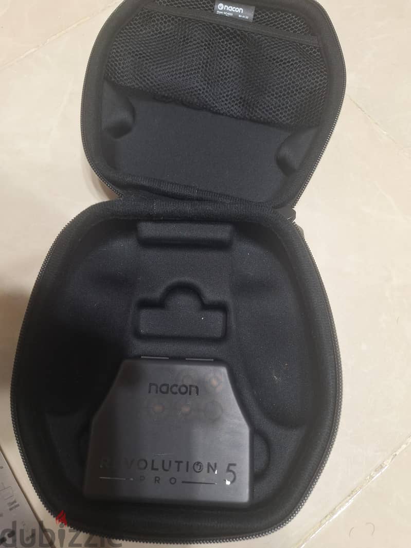 nacon revolution 5 pro ps5 ps4 pc 1
