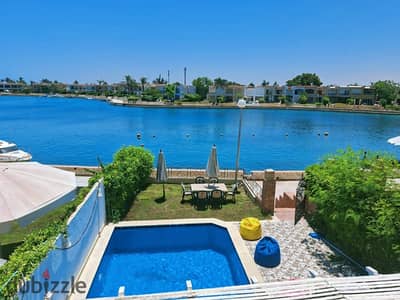 Villa for rent Marina 5 first row by the lake with a private swimming pool at a very attractive price