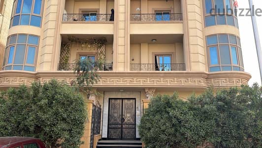 للبيع شقة مميزة – البنفسج 9 عمارات – التجمع الأول