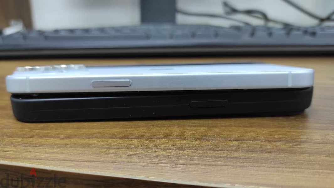 Apple - iPhone 15 5
