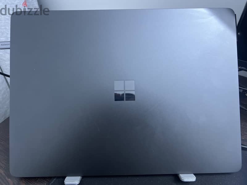 Microsoft Surface Laptop 7 Copilot+ 1