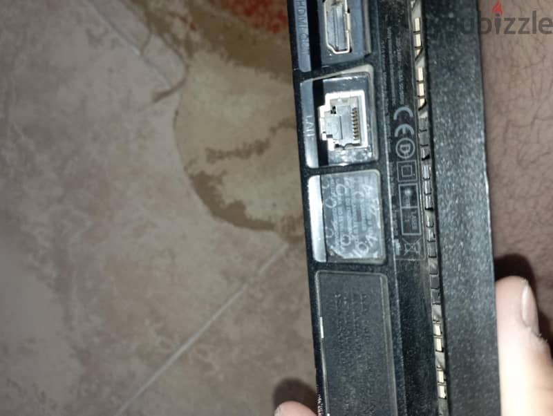 PS4 slim 3