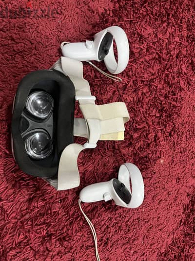 Oculus Quest 2 - VR Headset