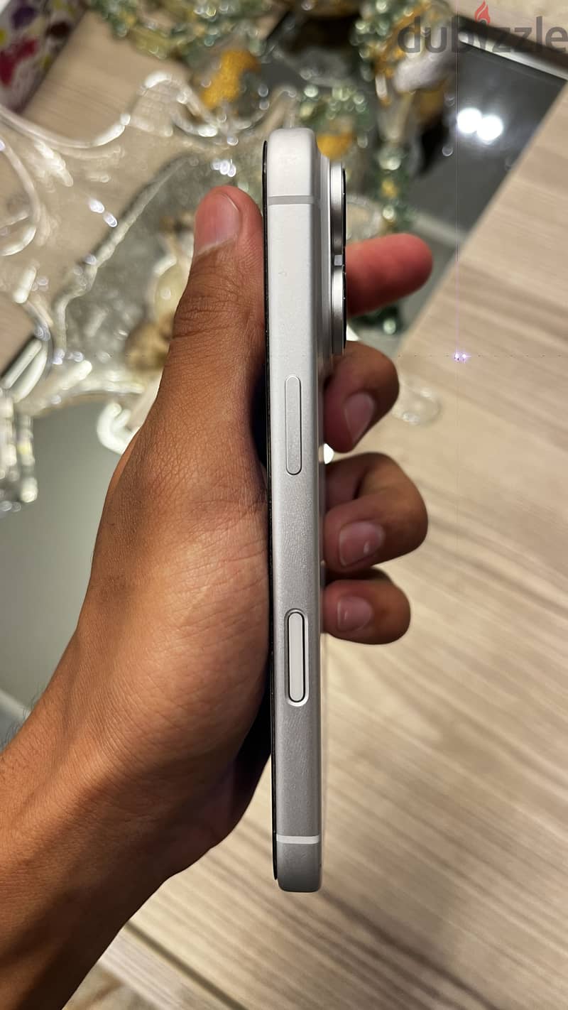 Apple - iPhone 17 Pro 3