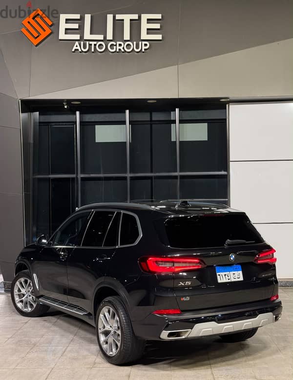 BMW X5 2023