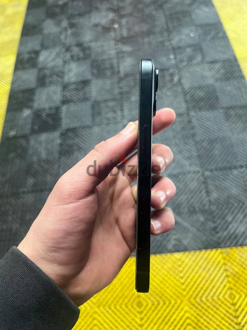Apple - iPhone 15 2