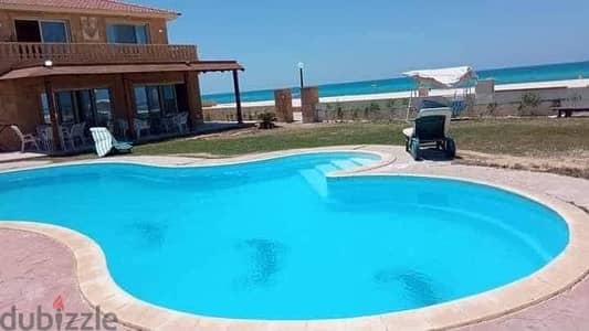 فيلا للايجار الساحل الشمالي اول صف بحر مباشر قريه الزمرده