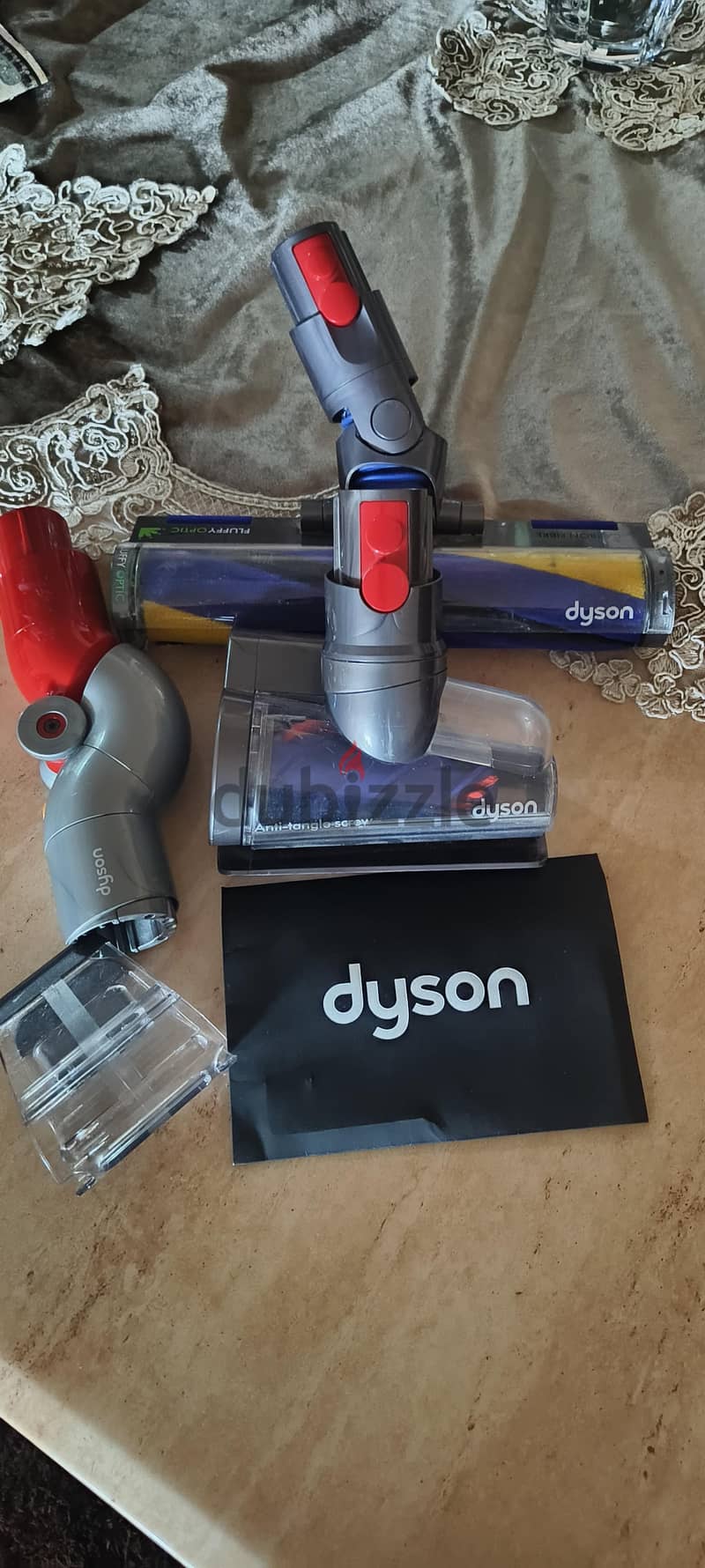 Dyson v12 vacuum 2