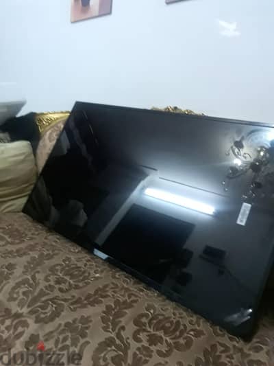 فيلبس ٤٣ سمارت بكل مشتملاتها