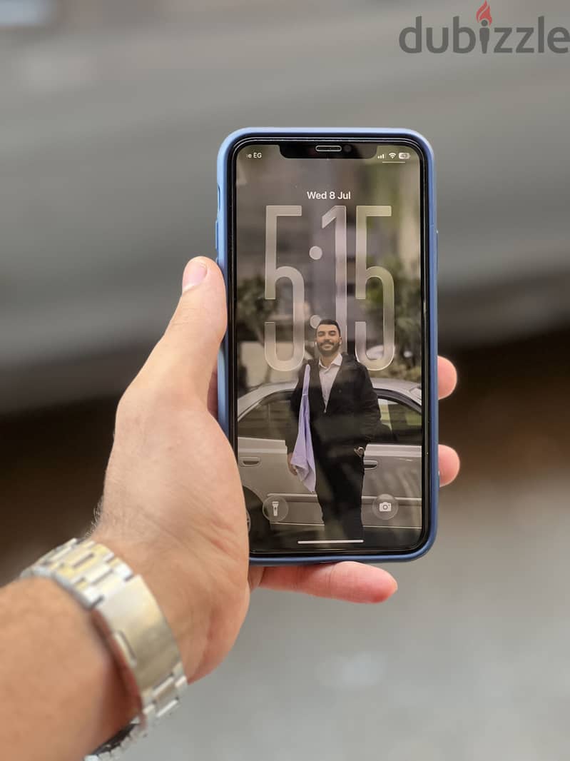 Apple - iPhone 11 Pro Max 9