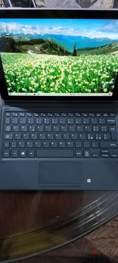 جهاز Samsung Galaxy Book (SM-W627)
