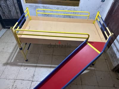 سرير اطفال