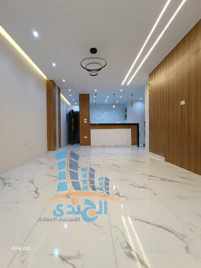 للبيع شقة مميزة في حدائق الأهرام المساحة: 105 متر تحميل ممتاز جداً الدور الأول جانبي بموقع هادئ وقريب من جميع الخدمات