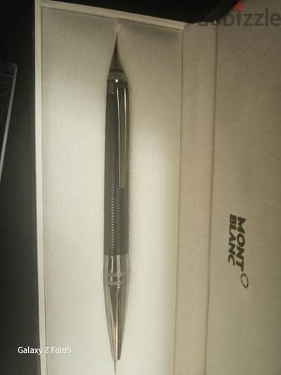 Brand new oriainal star walker Mont Blanc pen with box & warranty