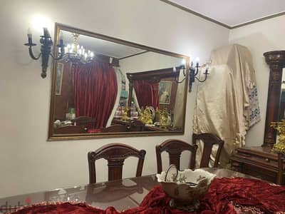 سفرة مع بوفيه و ٨كراسي بدون نيش